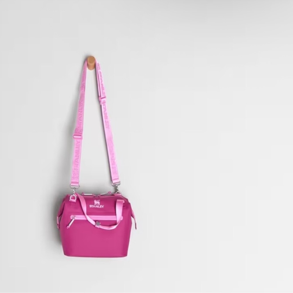 New Stanley Fuchsia Lunch Bag - All Day Julienne - Picture 6 of 6